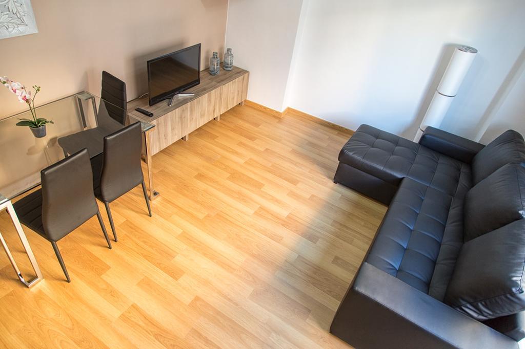 Apartamento Eursu Centro Con Piscina มาลากา ภายนอก รูปภาพ